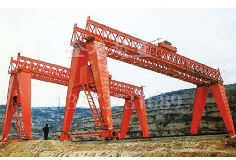 鐵路雙梁門(mén)式起重機(jī)